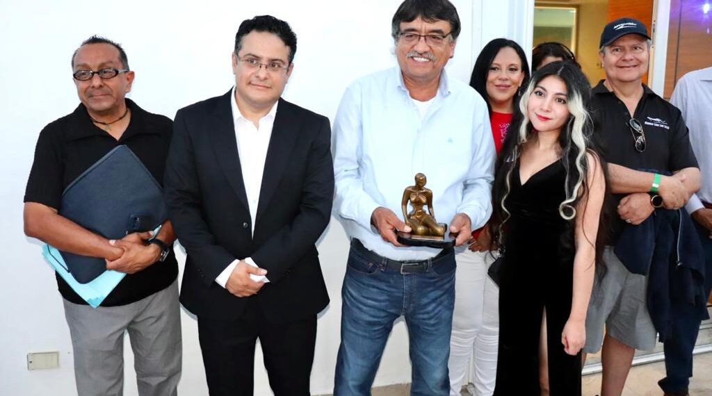 Presidente municipal Oscar Leggs Castro asistió a la quinta edición del Festival Náutico Navideño “Mar y Christmas”