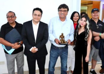 Presidente municipal Oscar Leggs Castro asistió a la quinta edición del Festival Náutico Navideño “Mar y Christmas”