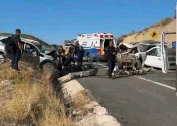Dos heridos, en choque frontal, en el “Pueblo Mágico” de Todos Santos