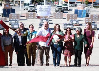 Entrega Gobernador VCC, Equipos fotovoltaicos a familias de los 5 Municipios