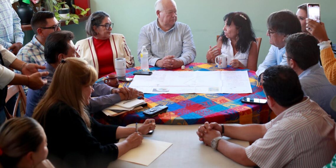 Proyectan Sistemas DIF, construcción de viviendas para familias de zonas de alto riesgo
