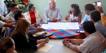 Proyectan Sistemas DIF, construcción de viviendas para familias de zonas de alto riesgo
