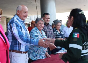 Entrega Gobernador VCC, Unidades a ISC y Ángeles Verdes