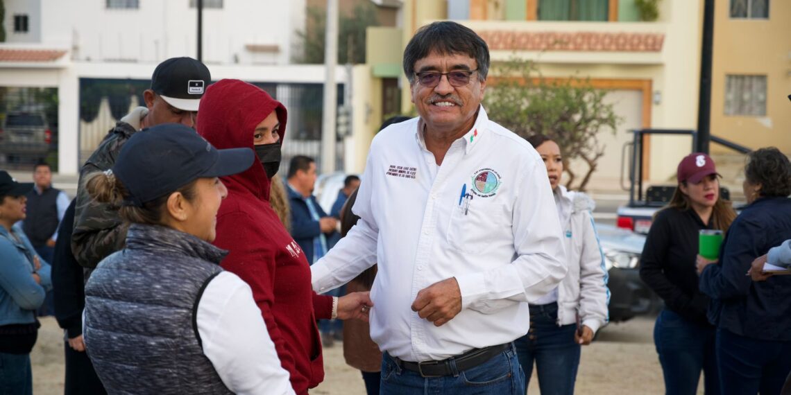 Encabeza presidente municipal, Oscar Leggs, programa “Los Cabos Limpiecito que Bonito”