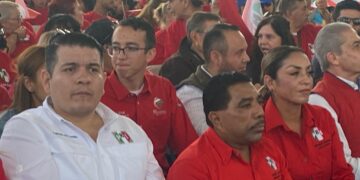 “Esto, es una fiesta”, dijo el dirigente del PRI en Los Cabos, Damián Velázquez Cruz, quien participó en el evento que encabezó la precandidata presidencial Xóchitl Gálvez Ruiz