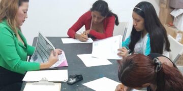 PAMAR del Sistema Municipal DIF Los Cabos continúa brindando las pláticas semanales a madres adolescentes, así como dotándoles de leche y pañales para sus bebés