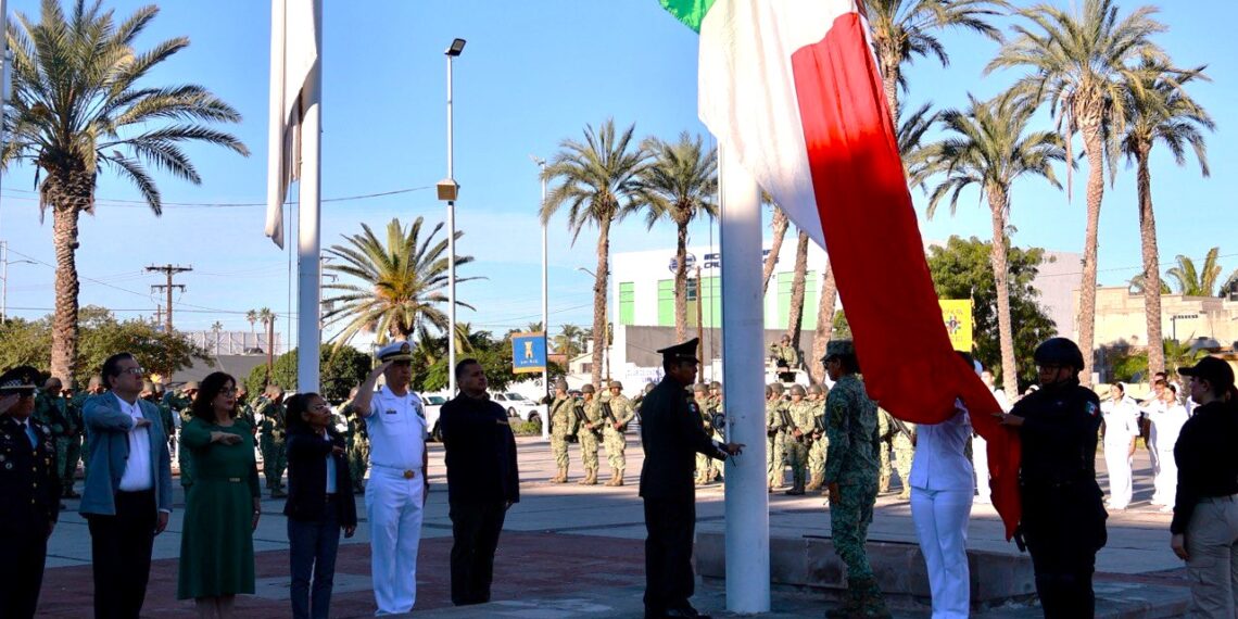 Constitución Mexicana, Base de las Instituciones, la Convivencia Social y Garante de los Derechos