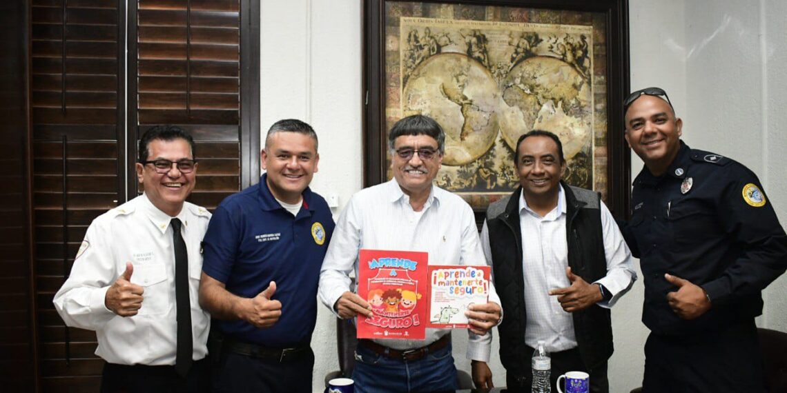 Batallón de Educación Preventiva, presentó ante el Ayuntamiento de Los Cabos su programa piloto para prevenir incendios
