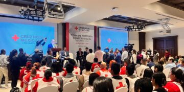 Presente el equipo de Agua Potable en la toma de protesta del nuevo Consejo local de la Cruz Roja Mexicana en Los Cabos periodo 2024-2026