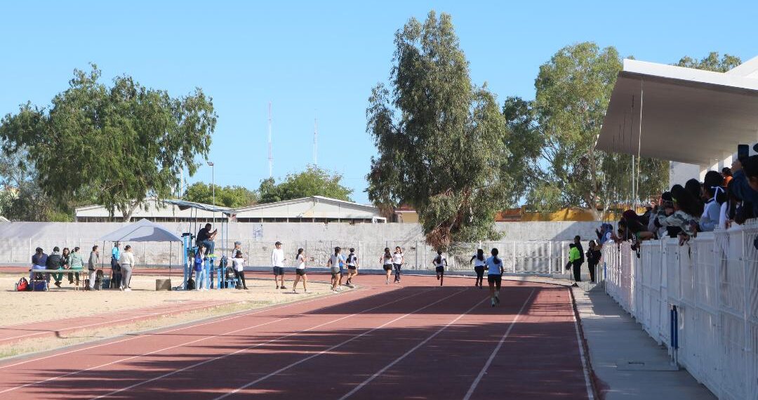 Participan en Encuentro Deportivo 200 Estudiantes de Telesecundaria