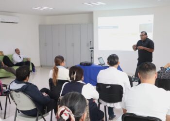 Personal de Secretaría de Salud Recibe Capacitación de Prevención del Acoso
