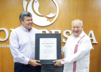 Se Reúne Gobernador de BCS con Titular de CONAPESCA