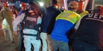 Mueren 9 personas, por desplome de templete en evento de Álvarez Máynez, en Nuevo León