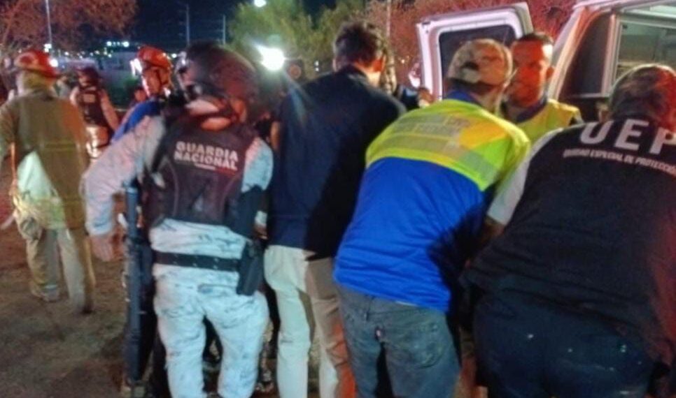 Mueren 9 personas, por desplome de templete en evento de Álvarez Máynez, en Nuevo León