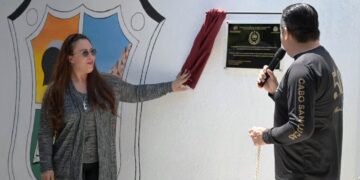Asiste, presidenta honoraria del SMDIF Los Cabos, Flora Aguilar Murillo a  Ceremonia del 50° aniversario de la Fundación de la Secundaria “Moisés Sáenz Garza”