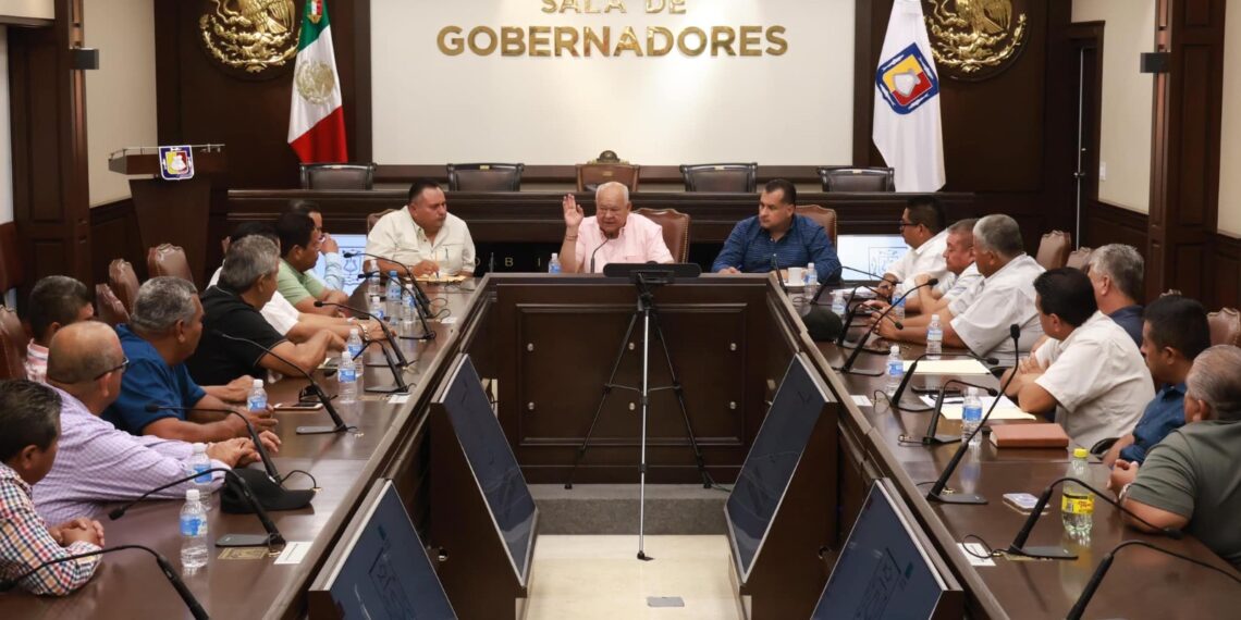 Acuerdan Gobierno de BCS y Transportistas de Los Cabos, Acciones para Mejorar Movilidad y Servicio