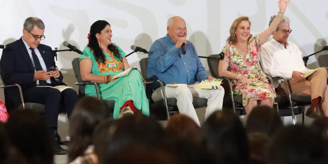 Participa Gobernador VMCC en “Fandango por la Lectura” Junto a Beatriz Gutiérrez Müller