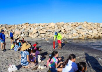 Centro Comunitario y Zofemat se unen para crear conciencia ambiental en niños de la comunidad