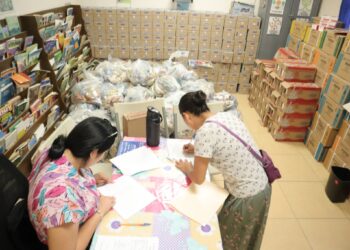 SMDIF Los Cabos, a través del Programa de Desayunos Escolares, Entregan   apoyos alimentarios en beneficio de niñas y niños de educación básica