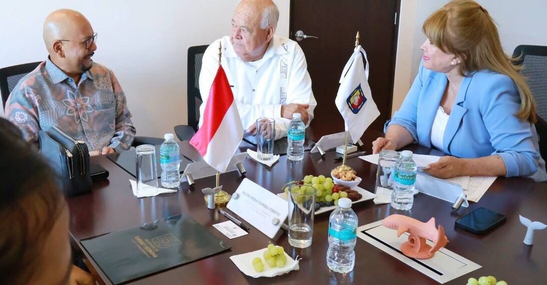 Sostiene Gobernador VMCC Encuentro con Embajador de Indonesia en México