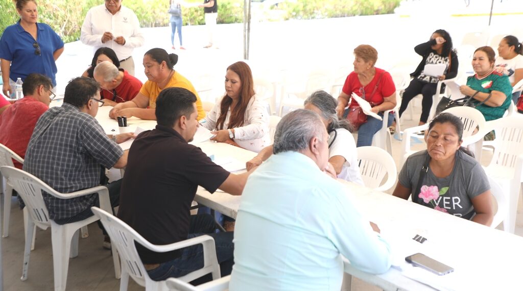 Habilita Ayuntamiento de La Paz ventanilla de solicitudes para apoyos sociales