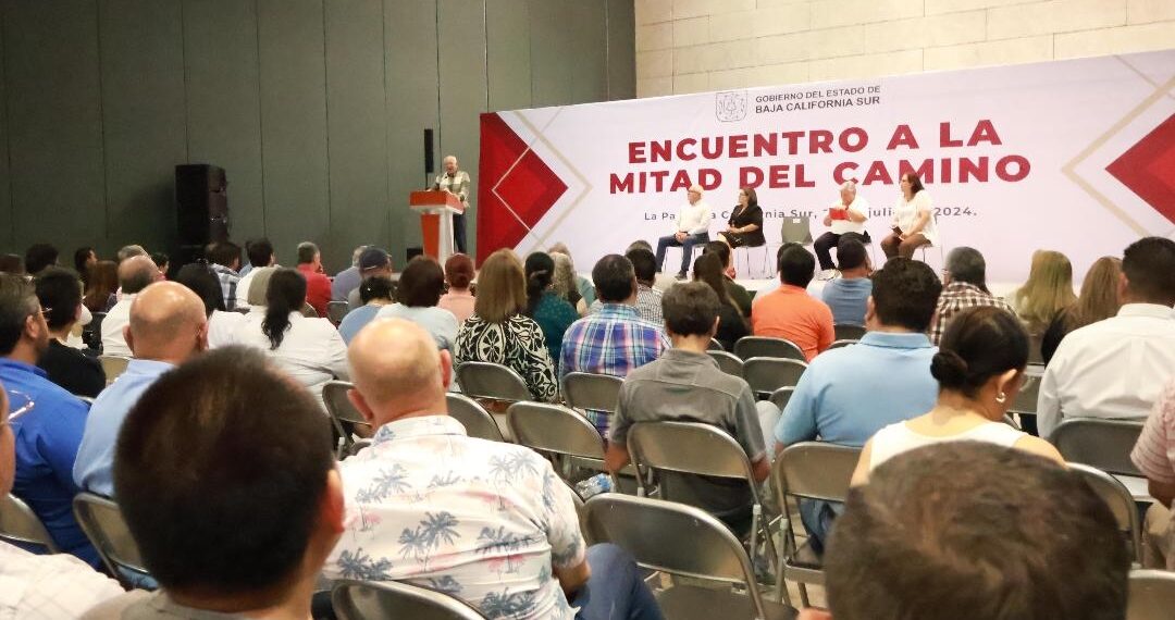 Sostiene VMCC Encuentro “A mitad del Camino” con Servidores Públicos de Gobierno Estatal