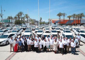 Entrega Gobierno de BCS Vehículos Nuevos para Fortalecer Programas de Salud Pública