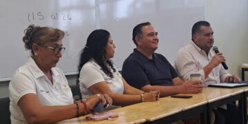 Charla periodística del Secretario General de Gobierno de BCS, Saúl González con la Asociación de Periodistas Unidos de Los Cabos