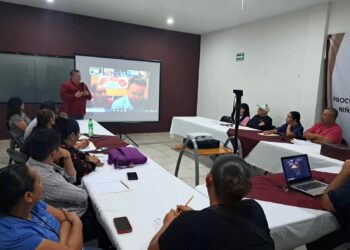 Ofrece SEDIF Taller Para Personas Solicitantes de Adopción