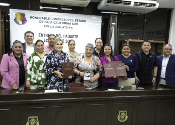 Entrega Gobierno de BCS Paquete Presupuestal 2025 al Congreso del Estado