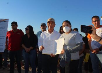 Firma CROC con hoteleros, campos de golf, cámaras empresariales y niveles de Gobierno “Acuerdo por un Baja California Sur 100% Limpio”