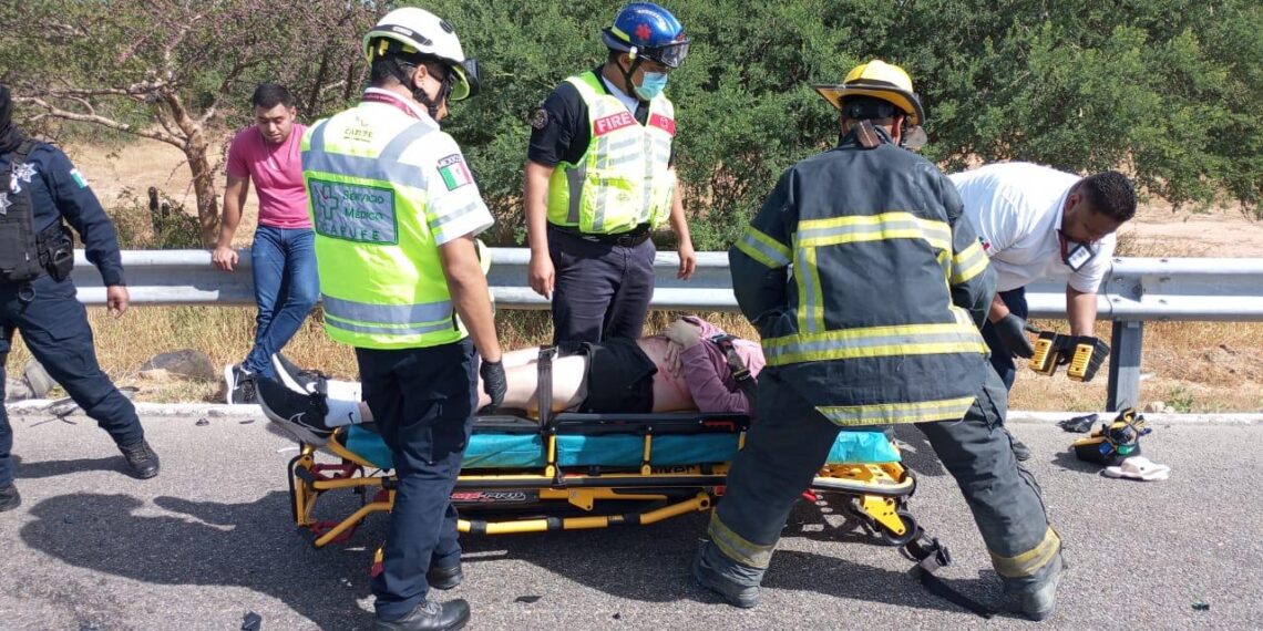 Carambola de 5 vehículos, deja 5 Lesionados