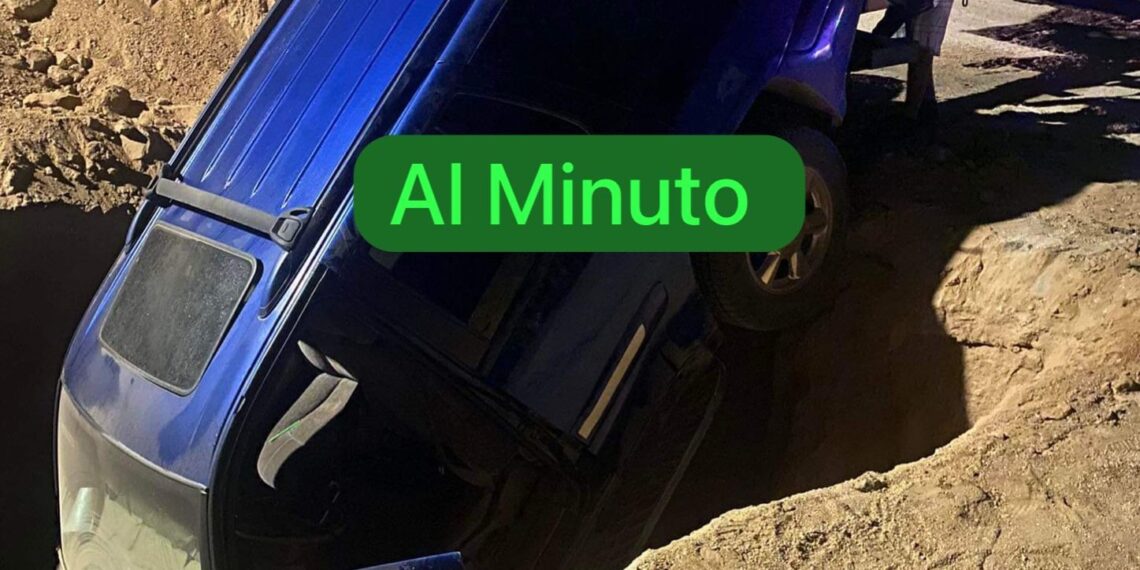 Obra Hidráulica de “alto riesgo”: Se “traga”  una Camioneta y a sus tripulantes