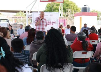 Entrega Gobernador de BCS más de 5 MDP en Acciones de Vivienda a Familias de la Delegación de El Carrizal