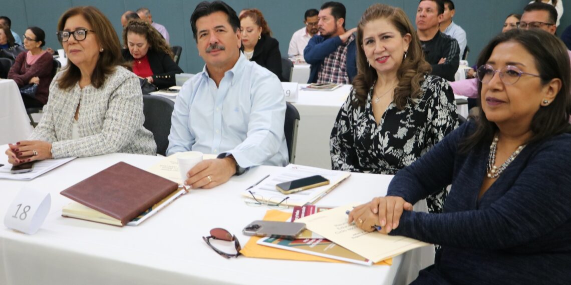 Se Reúnen Supervisores y Directores de BCS Para Reanudar Actividades Educativas