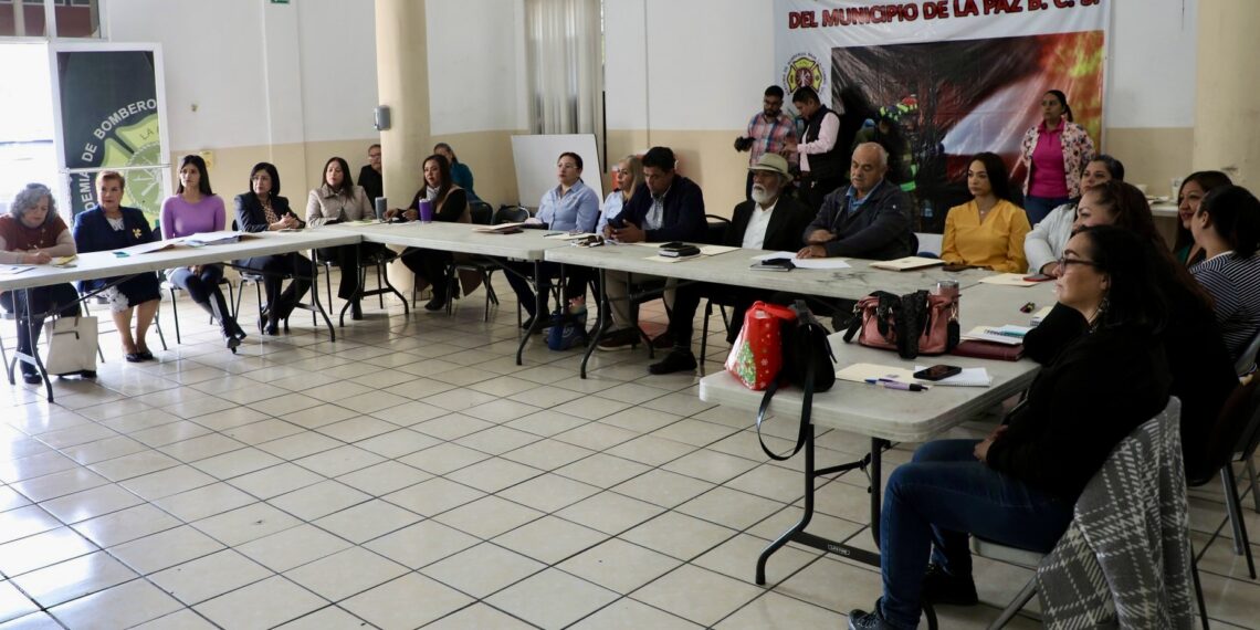 Imparte SIPINNA de BCS Capacitación a Integrantes del SIPINNA Municipal de La Paz