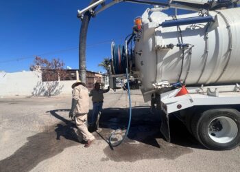 De OOMSAPASLC se Refuerzan Labores Preventivas de Desazolve y Limpieza de Pozos de Visita