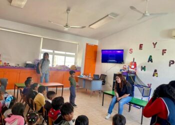 Imparten plática “El cuidado de mi cuerpo” a niños de preescolar en Cabo San Lucas