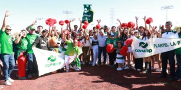 El gobernador Víctor Castro puso en marcha en La Paz los Juegos Deportivos de la Amistad