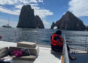 La Comunidad de La Playa Centro Comunitario y Los Cabos Children Foundation la conciencia ambiental con el programa “Ocean Awareness”