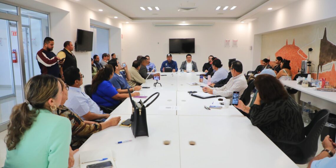 Autoridades y Ciudadanos Dialogan Sobre Mejoras en el Abasto de Agua en Cabo San Lucas