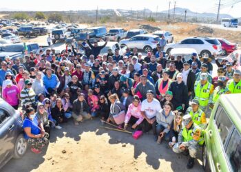 Realizan jornada de limpieza en carretera Cabo San Lucas-Todos Santos