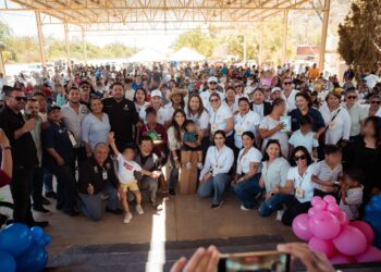 Festeja DIF a niñas y niños de la zona norte de Los Cabos