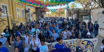 Realizan marcha en San José del Cabo con motivo del Día Mundial de la Concientización sobre el Autismo