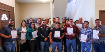 Entregan títulos de concesión a taxistas y realizan Jornada por la Paz en Vizcaíno