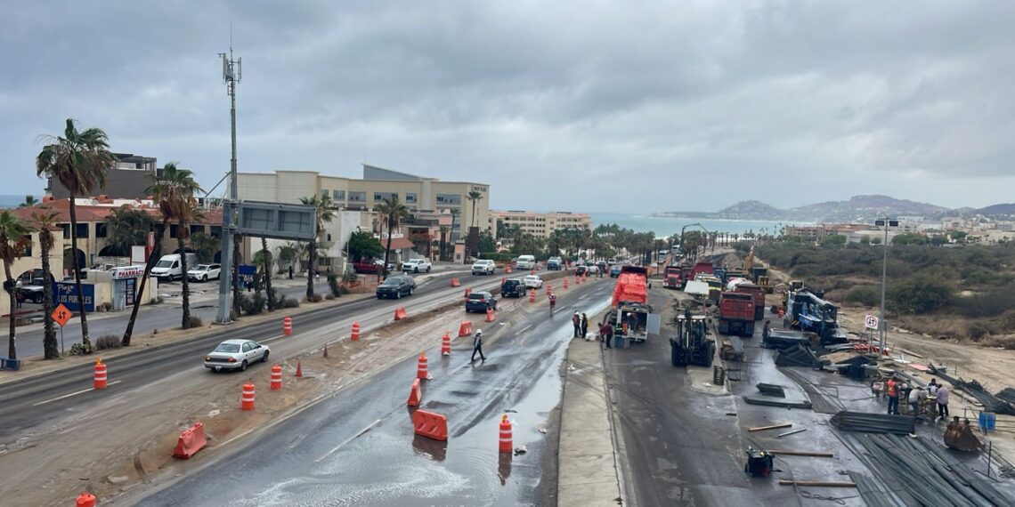 Se habilita segundo carril de circulación para agilizar el tráfico donde se realizan obras de construcción en Fonatur