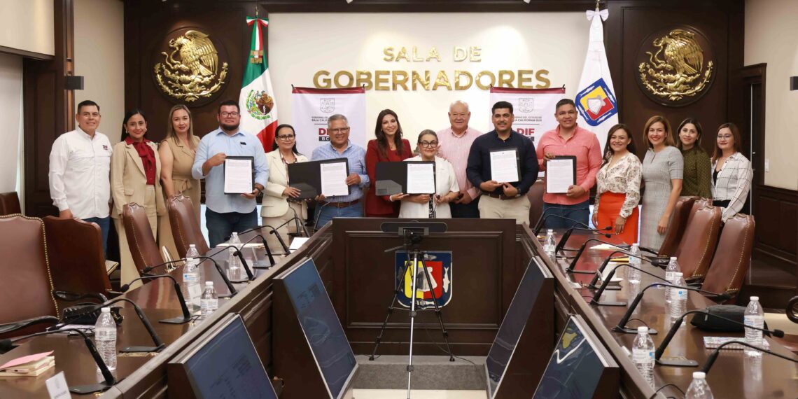 Firman acuerdo para asegurar el acceso de programas alimentarios del SEDIF a grupos prioritarios