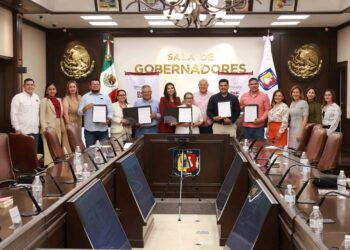 Firman acuerdo para asegurar el acceso de programas alimentarios del SEDIF a grupos prioritarios