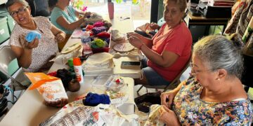 En el Corazón del Centro Comunitario: El Poder Transformador de las Mamás