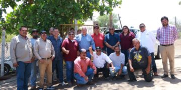 Gobernador VCC se reúne con trabajadores de Maquinaria Pesada de la Junta Estatal de Caminos